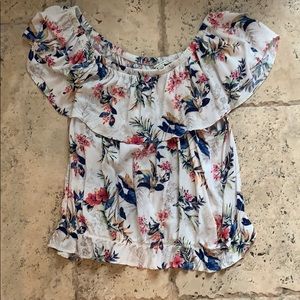 American Eagle off the shoulder shirt